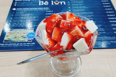  Strawberry yogurt