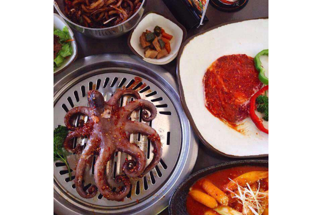  Grilled Octopus, Grilled Beef, Spicy Rice Cake