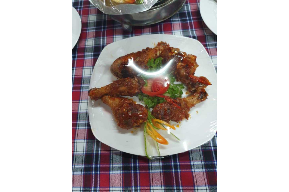  Fried chicken with fish sauce