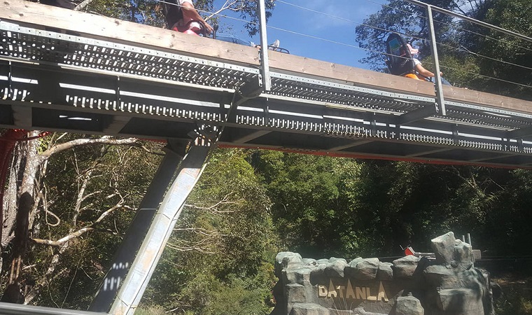 Operate the longest outdoor skid slide in Asia for visitors