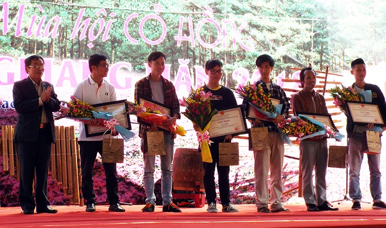 Bế mạc Mùa hội Cỏ hồng LangBiang 2018 - Giải đua ngựa không yên "Vó ngựa thảo nguyên"