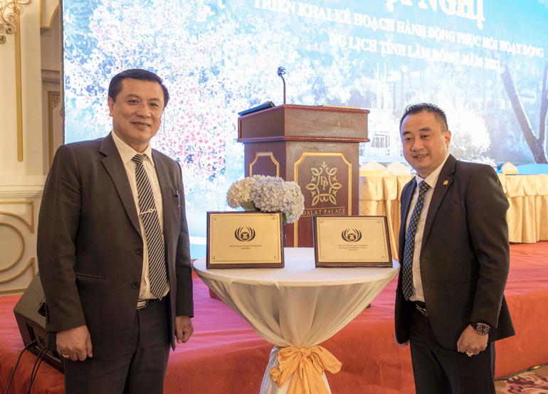 Thành phố Đà Lạt nhận 2 giải thưởng Du lịch ASEAN