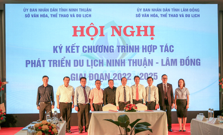 Ký kết hợp tác phát triển du lịch Ninh Thuận - Lâm Đồng